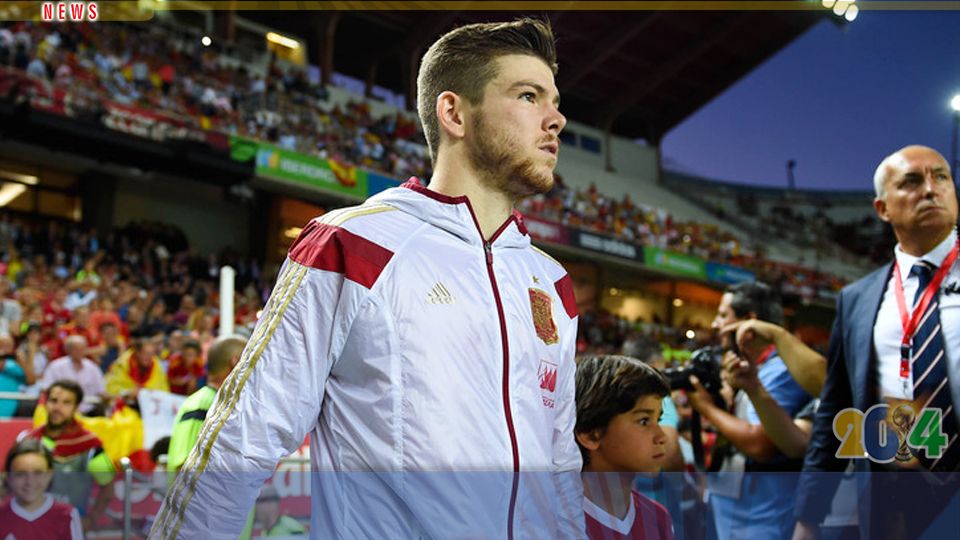 Alberto Moreno.  Copyright: &copy; Eli Suhaeli-INDOSPORT-Getty Images